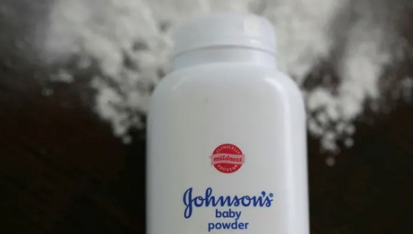 Αντιμέτωπη με σκάνδαλο βρίσκεται η Johnson & Johnson