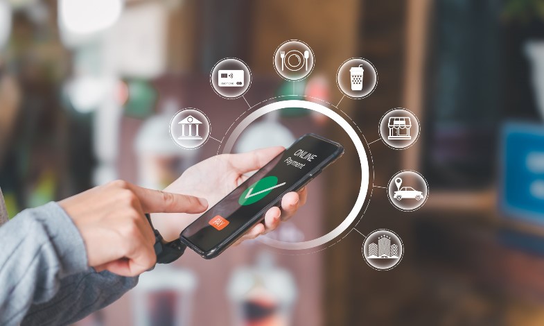 Οι Έλληνες πληρώνουν 2 μισθούς ανά έτος για συνδρομές, ενώ στην ΕΕ μόλις 1 μισθό