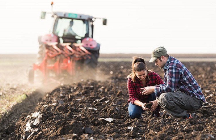Τι αλλάζει στις επιδοτήσεις των Νέων Αγροτών . Τι απαιτεί η προκήρυξη του νέου προγράμματος